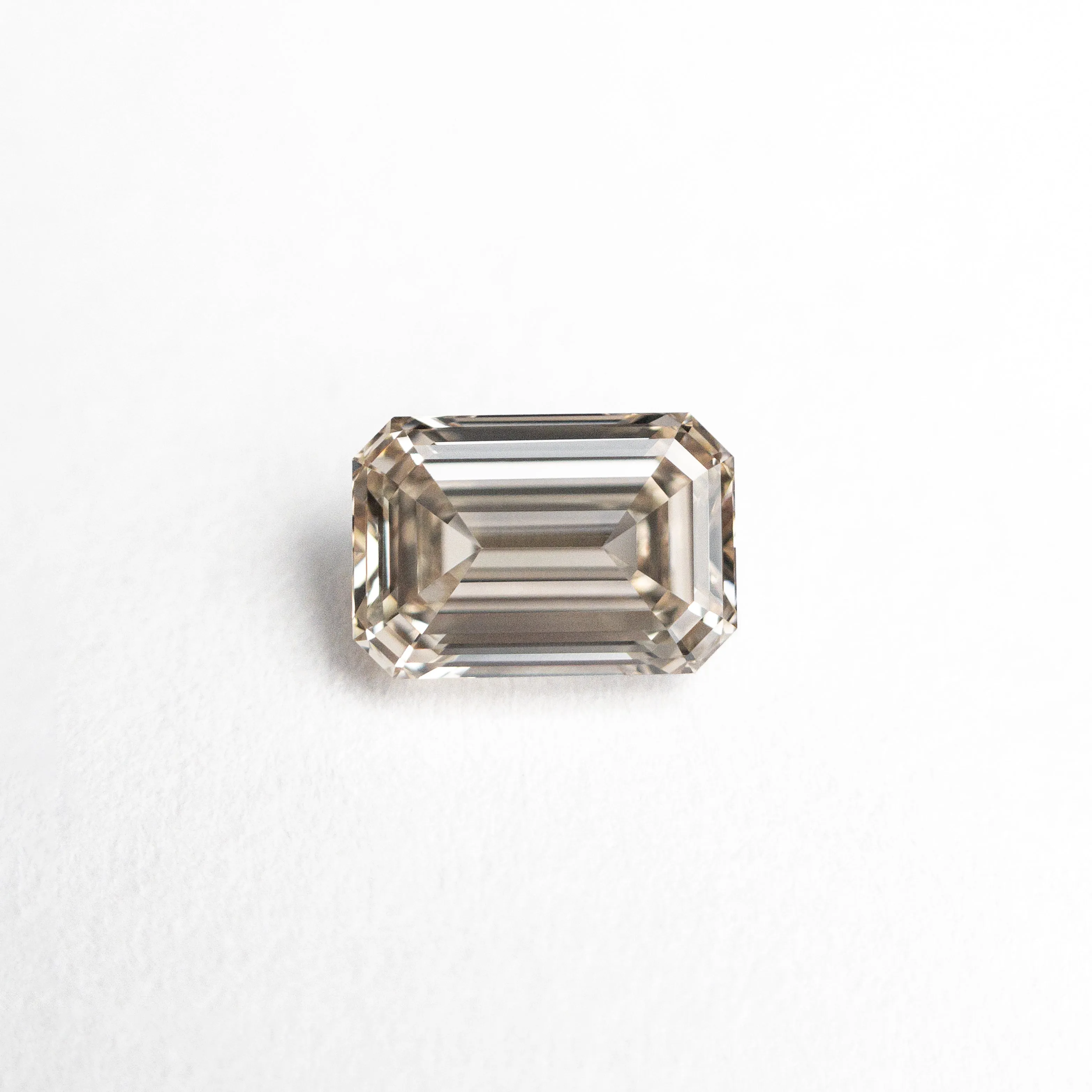 0.65ct 6.00x4.09x2.54mm VVS1 C4 Cut Corner Rectangle Step Cut 24192-14