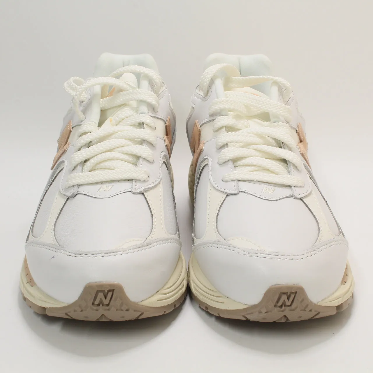 New Balance 2002 Bright White Offwhite Nude Uk Size 5.5