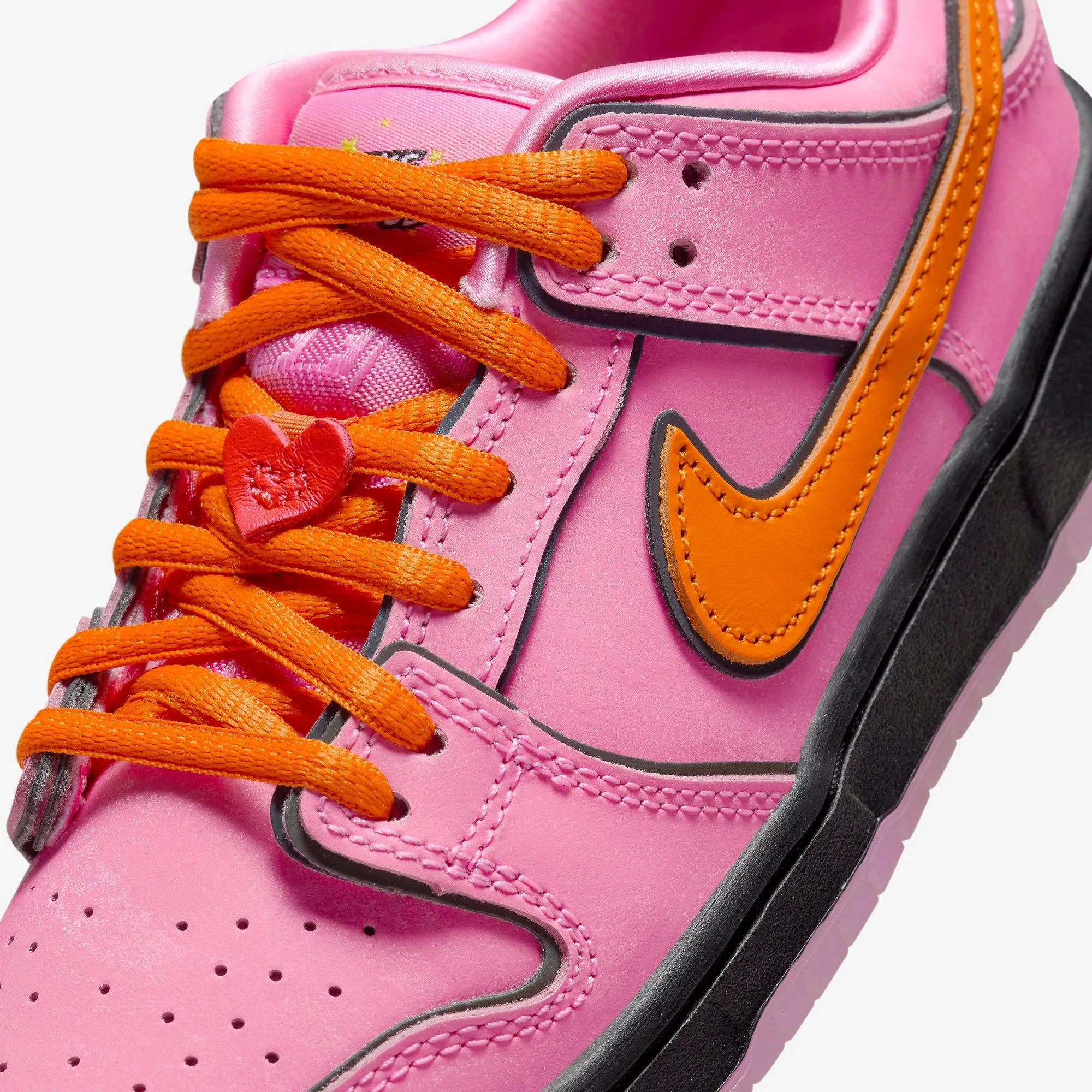 (PS) Nike SB Dunk Low Pro QS x The Powerpuff Girls 'Blosssom' (2023) FZ3351-600