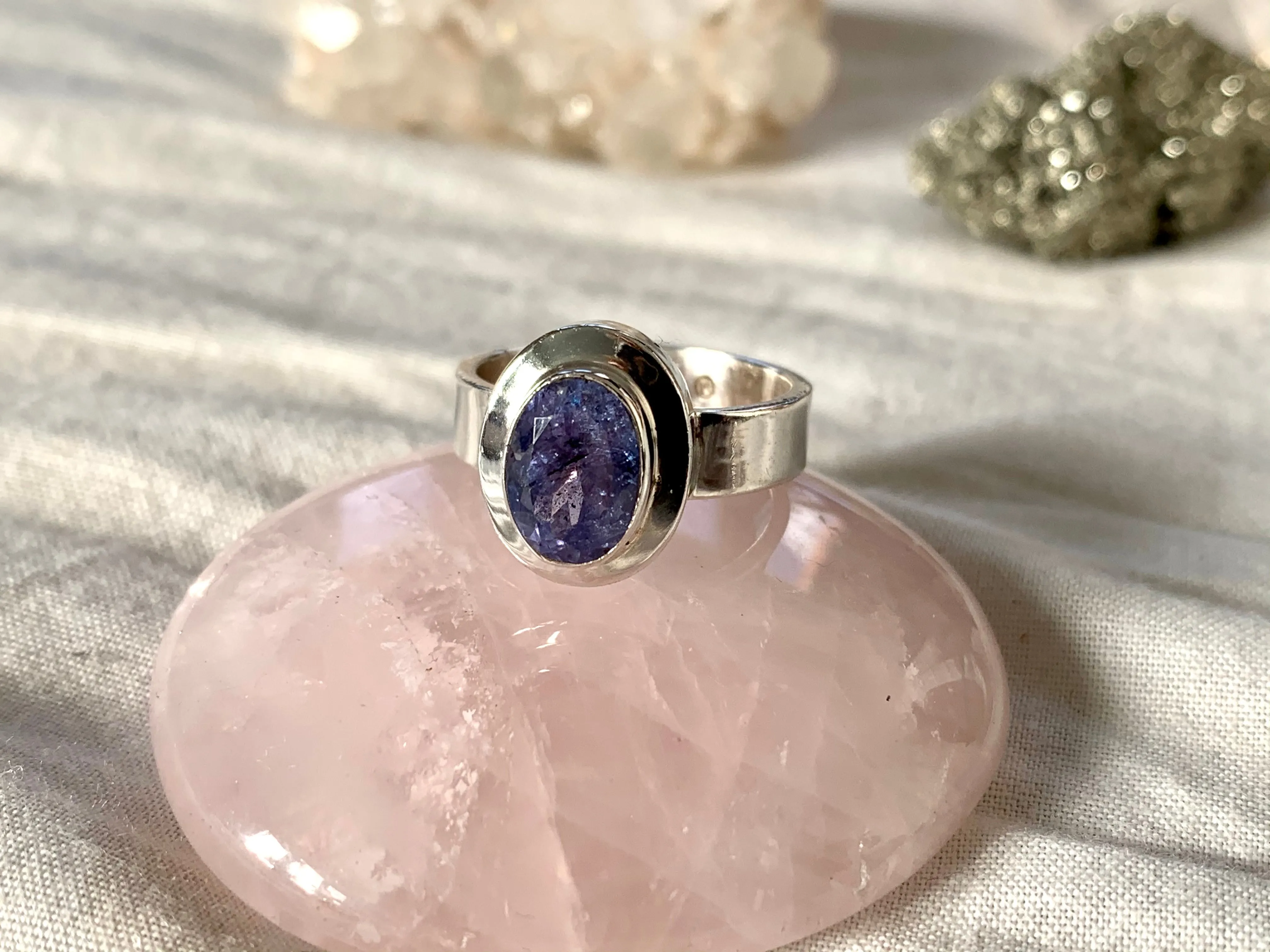 Tanzanite Ansley Ring - Small / Medium Oval